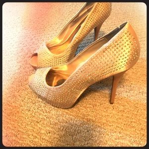 Jennifer Lopez platforms